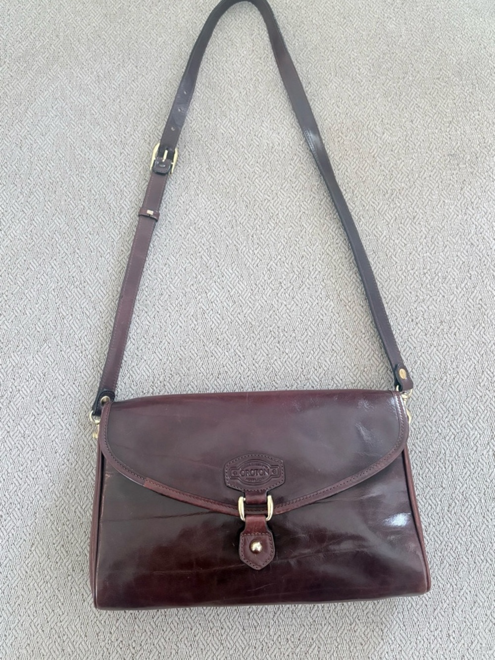 Oroton Leather Crossbody Bag Burgundy Vintage